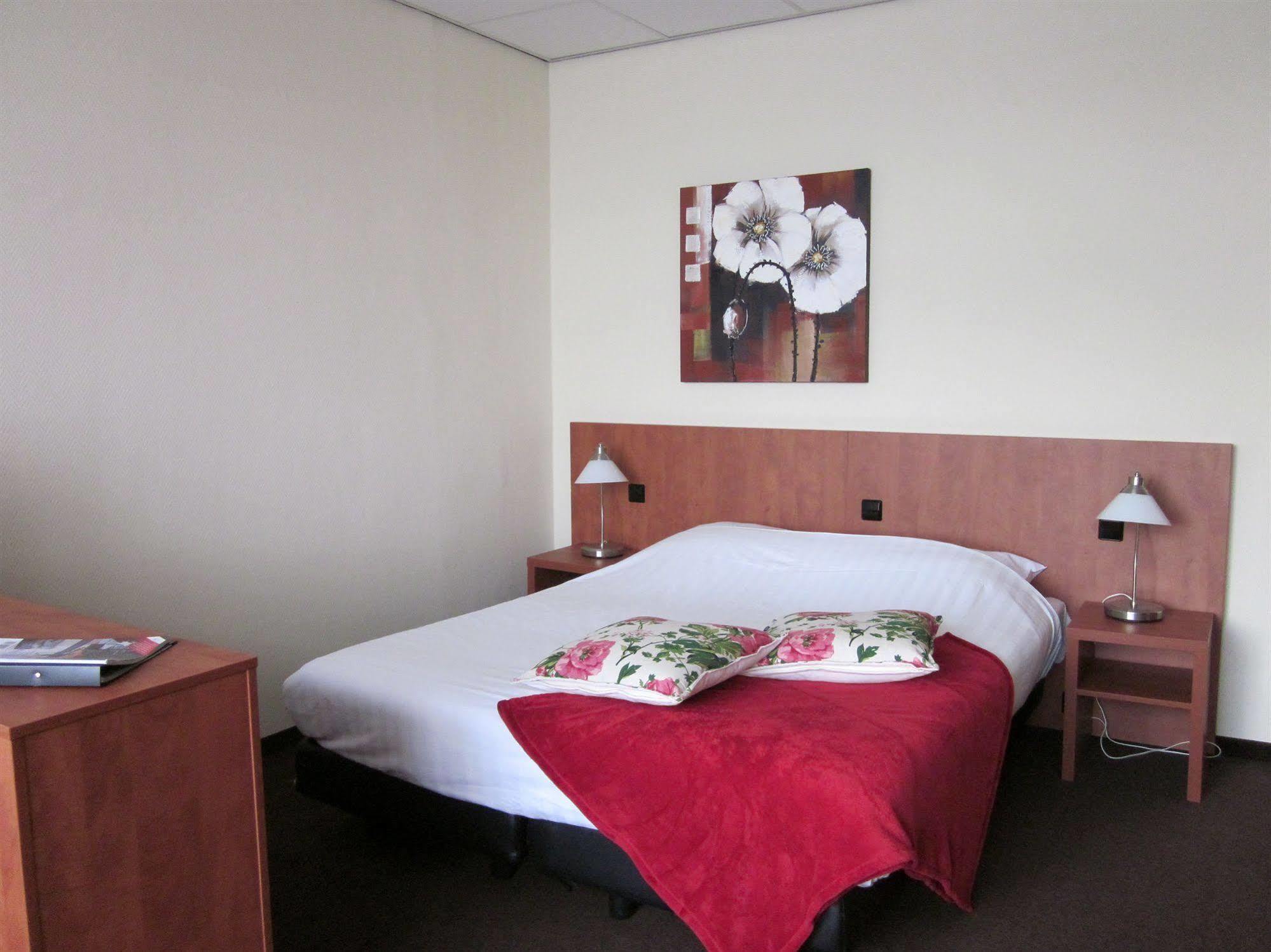 Aquarius Hotel L'Aia Esterno foto